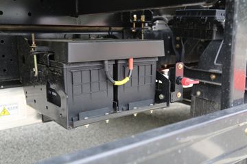 �������ó� ����S300 4.5T 4.05�׵��Ŵ��綯��س�(SX5045XLCBEV341N)100.46kWhͼƬ