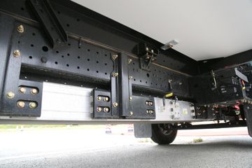 �������ó� ����S300 4.5T 4.05�׵��Ŵ��綯��س�(SX5045XLCBEV341N)100.46kWhͼƬ