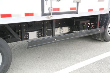 �������ó� ����S300 4.5T 4.05�׵��Ŵ��綯��س�(SX5045XLCBEV341N)100.46kWhͼƬ