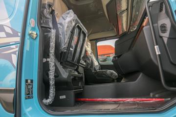 �й����� HOWO TH7�ؿ� 530���� 6X4 LNG�Զ���ǣ����(��ʿ��16��)(ZZ4257V384HF1LB)ͼƬ