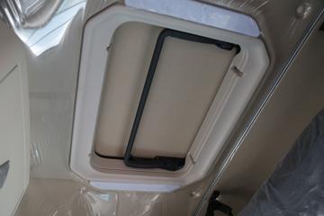 �й����� HOWO TH7�ؿ� 530���� 6X4 LNG�Զ���ǣ����(��ʿ��16��)(ZZ4257V384HF1LB)ͼƬ