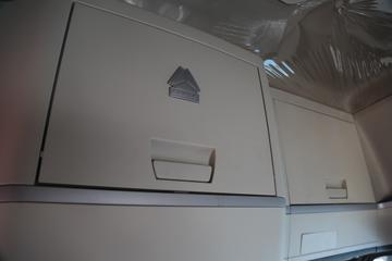 �й����� HOWO TH7�ؿ� 530���� 6X4 LNG�Զ���ǣ����(��ʿ��16��)(ZZ4257V384HF1LB)ͼƬ