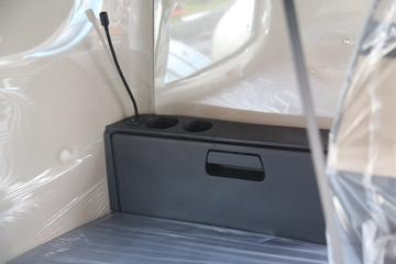 �й����� HOWO TH7�ؿ� 530���� 6X4 LNG�Զ���ǣ����(��ʿ��16��)(ZZ4257V384HF1LB)ͼƬ