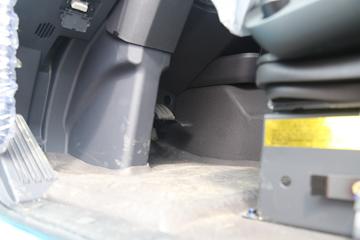 �й����� HOWO TH7�ؿ� 530���� 6X4 LNG�Զ���ǣ����(��ʿ��16��)(ZZ4257V384HF1LB)ͼƬ