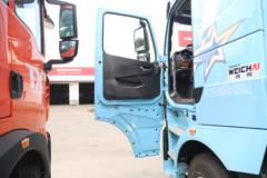 中国重汽 HOWO TH7重卡 530马力 6X4 LNG自动档牵引车(法士特16档)(ZZ4257V384HF1LB)
