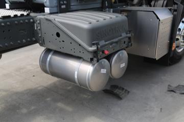 �й����� HOWO TH7�ؿ� 530���� 6X4 LNG�Զ���ǣ����(��ʿ��16��)(ZZ4257V384HF1LB)ͼƬ