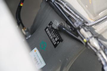 �й����� HOWO TH7�ؿ� 530���� 6X4 LNG�Զ���ǣ����(��ʿ��16��)(ZZ4257V384HF1LB)ͼƬ