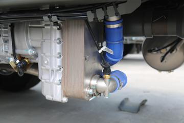 �й����� HOWO TH7�ؿ� 530���� 6X4 LNG�Զ���ǣ����(��ʿ��16��)(ZZ4257V384HF1LB)ͼƬ