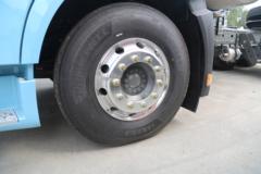 中国重汽 HOWO TH7重卡 530马力 6X4 LNG自动档牵引车(法士特16档)(ZZ4257V384HF1LB)