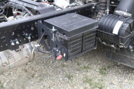 骏铃S9&nbsp;载货车底盘                                                图片