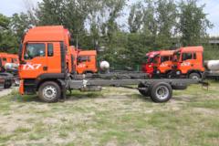 中国重汽 HOWO TX 290马力 4X2 6.8米仓栅式载货车