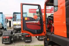 中国重汽 HOWO TX 290马力 4X2 6.8米仓栅式载货车