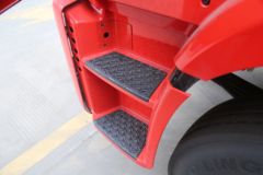 陕汽康明斯 龙骥 280马力 4X2 9.8米LNG厢式载货车(SX5189XXYLB721TLQ1)