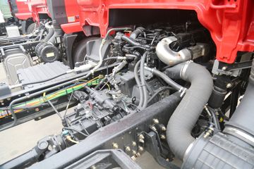 ��������˹ ���� 280���� 4X2 9.8��LNG��ʽ�ػ���(SX5189XXYLB721TLQ1)ͼƬ