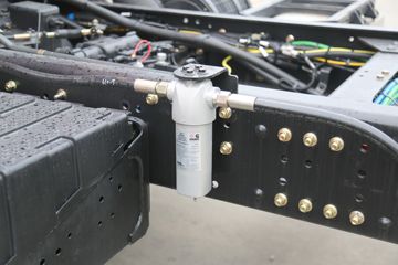 ��������˹ ���� 280���� 4X2 9.8��LNG��ʽ�ػ���(SX5189XXYLB721TLQ1)ͼƬ