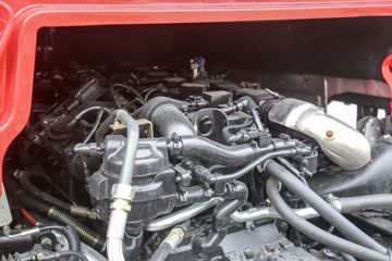 ��������˹ ���� 280���� 4X2 9.8��LNG��ʽ�ػ���(SX5189XXYLB721TLQ1)ͼƬ