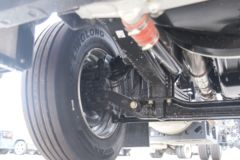 陕汽康明斯 龙骥 280马力 4X2 9.8米LNG厢式载货车(SX5189XXYLB721TLQ1)