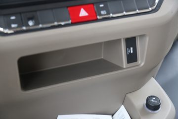 �����ؿ� ����M3000S ݼӢ�� 460���� 6X4 CNGǣ����(����)(SX4259MD4TQ1)ͼƬ