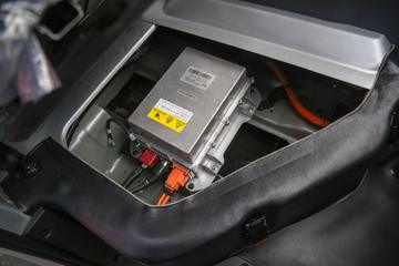 ���� С��X3 2.5T 3.05�׵��Ŵ��綯����΢��32kWhͼƬ