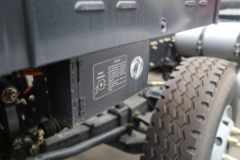 陕汽重卡 德龙X5000E 31T 8X4 5.6米纯电动自卸车422.87kWh