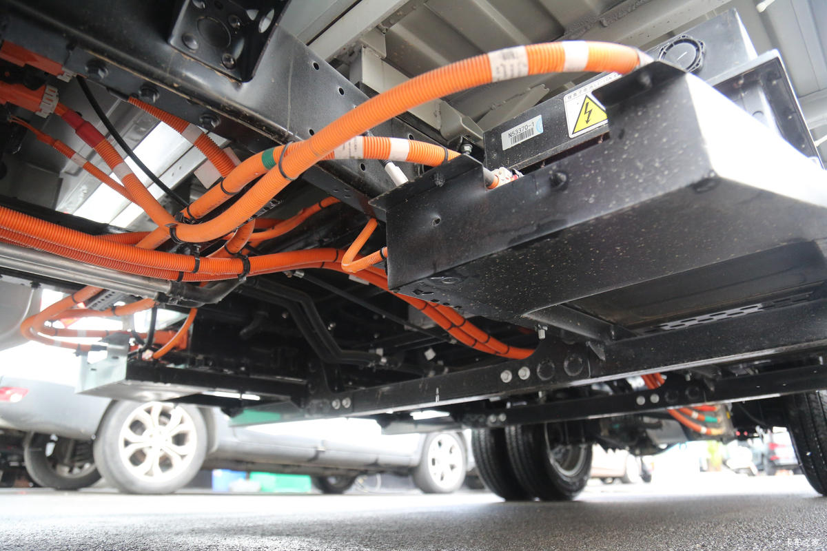  СX7  3.5T 3.7׵Ŵ綯դʽ΢55.7kWh