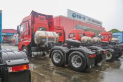 一汽解放 J6V重卡 精英版 600马力 6X4 LNG自动档牵引车(法士特16档)(液缓)(CA4250P66M25T1AE6)