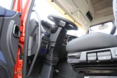 一汽解放 J6V重卡 精英版 600马力 6X4 LNG自动档牵引车(法士特16档)(液缓)(CA4250P66M25T1AE6)