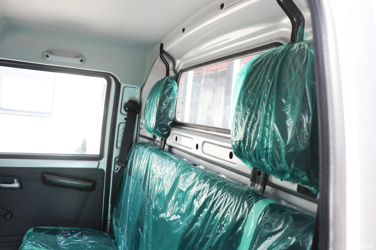 ���� ����V3 1.6L 122���� 3.02��˫������΢��(BJ1030V4AV8-43)��ʻ��                                               