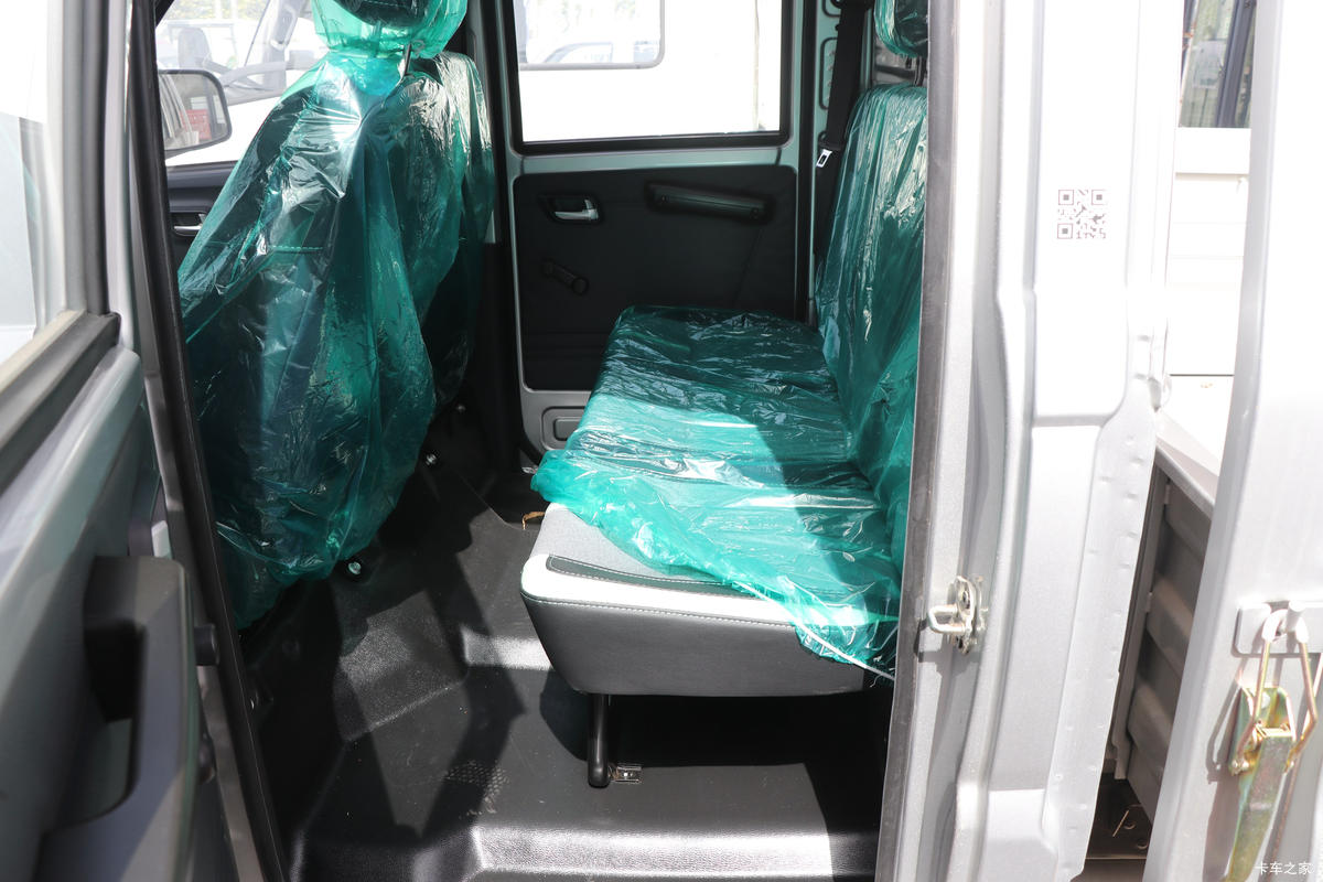 ���� ����V3 1.6L 122���� 3.02��˫������΢��(BJ1030V4AV8-43)��ʻ��                                               