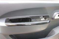 福田 祥菱V3 1.6L 122马力 3.02米双排栏板微卡(BJ1030V4AV8-43)