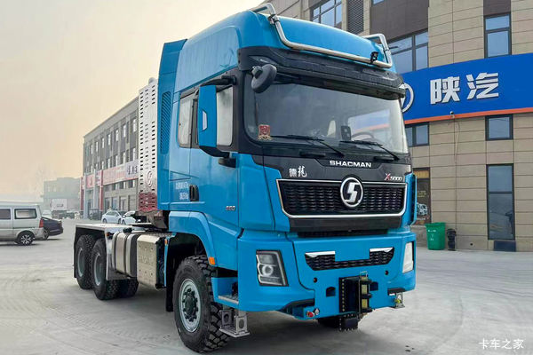 德龙X5000 牵引车