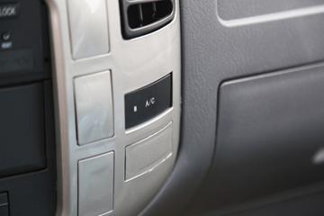 ����ʱ�� С��֮��2 1.6L 105���� CNG 3.3�׵�������΢��ͼƬ