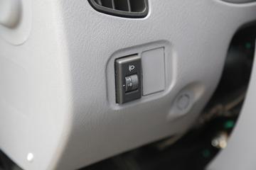 ����ʱ�� С��֮��2 1.6L 105���� CNG 3.3�׵�������΢��ͼƬ