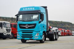 东风商用车 天龙旗舰KX 王者版 580马力 6X4 LNG自动档牵引车(液缓)