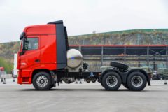 东风商用车 天龙旗舰KX 王者版 530马力 6X4 LNG牵引车(液缓)