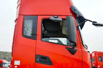 �������ó� ���KR PLUS 280���� 4X2 9.8��LNG��ʽ�ػ���(DFH5180XXYE27)ͼƬ