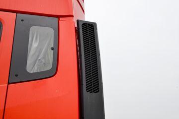 �������ó� ���KR PLUS 280���� 4X2 9.8��LNG��ʽ�ػ���(DFH5180XXYE27)ͼƬ