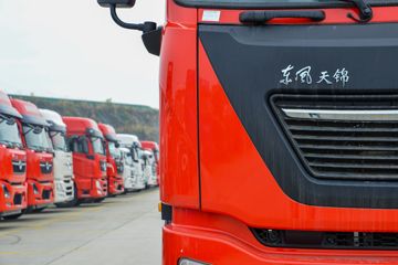 �������ó� ���KR PLUS 280���� 4X2 9.8��LNG��ʽ�ػ���(DFH5180XXYE27)ͼƬ