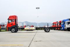 东风商用车 天锦KR PLUS 280马力 4X2 9.8米LNG厢式载货车(DFH5180XXYE27) 东风商用车 天锦KR PLUS 280马力 4X2 9.8米LNG厢式载货车(DFH5180XXYE27)