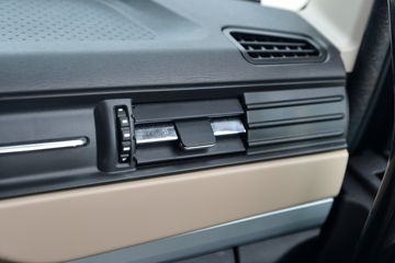 �������ó� ���KR PLUS 280���� 4X2 9.8��LNG��ʽ�ػ���(DFH5180XXYE27)ͼƬ