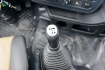 �������ó� ���KR PLUS 280���� 4X2 9.8��LNG��ʽ�ػ���(DFH5180XXYE27)ͼƬ