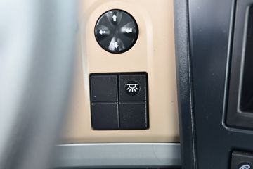 �������ó� ���KR PLUS 280���� 4X2 9.8��LNG��ʽ�ػ���(DFH5180XXYE27)ͼƬ