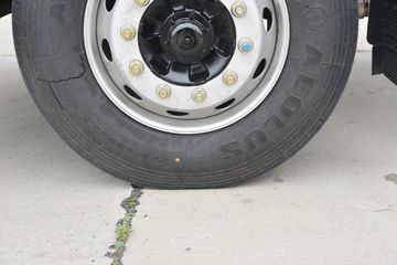 �������ó� ���KR PLUS 280���� 4X2 9.8��LNG��ʽ�ػ���(DFH5180XXYE27)ͼƬ