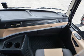 �������ó� ����KL 6X4 ����ʽ���綯ǣ����(�߶�)282kWhͼƬ