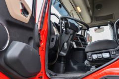 东风商用车 天龙KL 6X4 换电式纯电动牵引车(高顶)282kWh