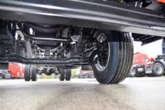 东风商用车 天锦KR 星辰版 240马力 4X2 6.8米栏板载货车(中顶)