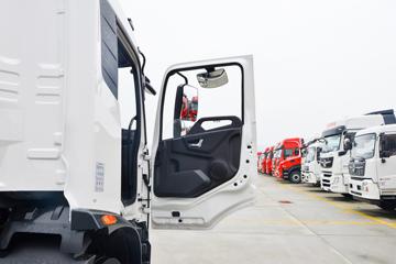 �������ó� ���KR �ǳ��� 225���� 4X2 7.7����ʽ�ػ���ͼƬ