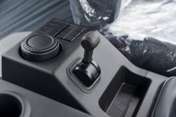 �������ó� ���KR �ǳ��� 225���� 4X2 7.7����ʽ�ػ���ͼƬ