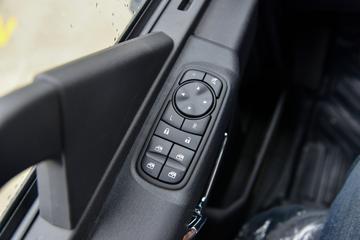 �������ó� ���KR �ǳ��� 225���� 4X2 7.7����ʽ�ػ���ͼƬ