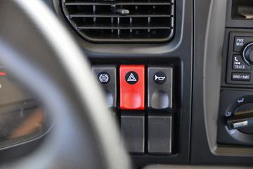 ����ʮͨ ��� 245���� 4X2 ƽ�����䳵(STQ5188TPBN6)ͼƬ